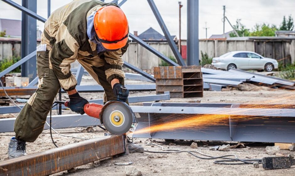 Welder Helpers Needed in Canada