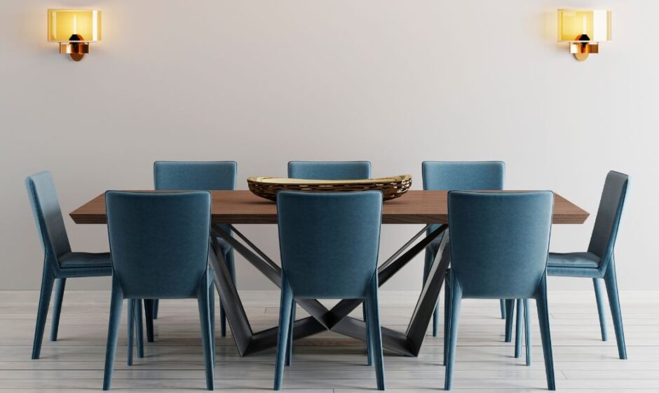 Dining Room Host Required in Canada